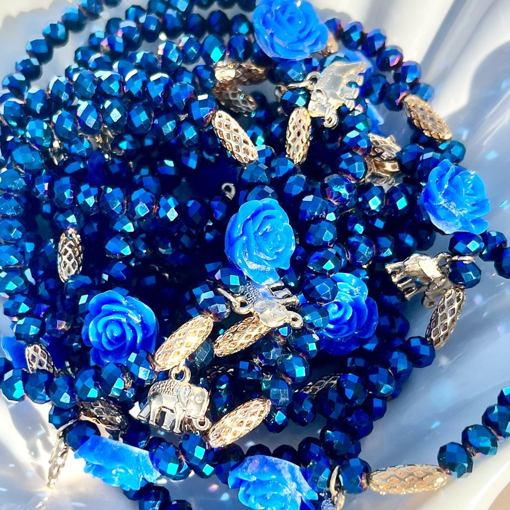 Blue Rose Glass Beaded Bracelets With Elephant Charm NWOT